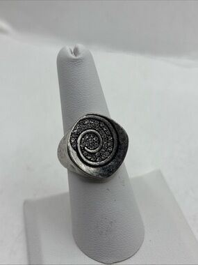 Premier Designs Vintage Silver-Tone Spiral Ring with Clear Stones